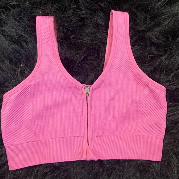 Zip Up Sports Bra! - Picture 4 of 4